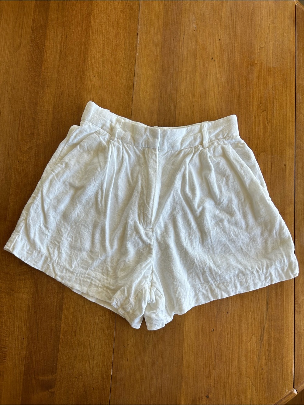 Abercrombie & Fitch Linen Blend Cream Curve-love High-Waist Pleated Shorts